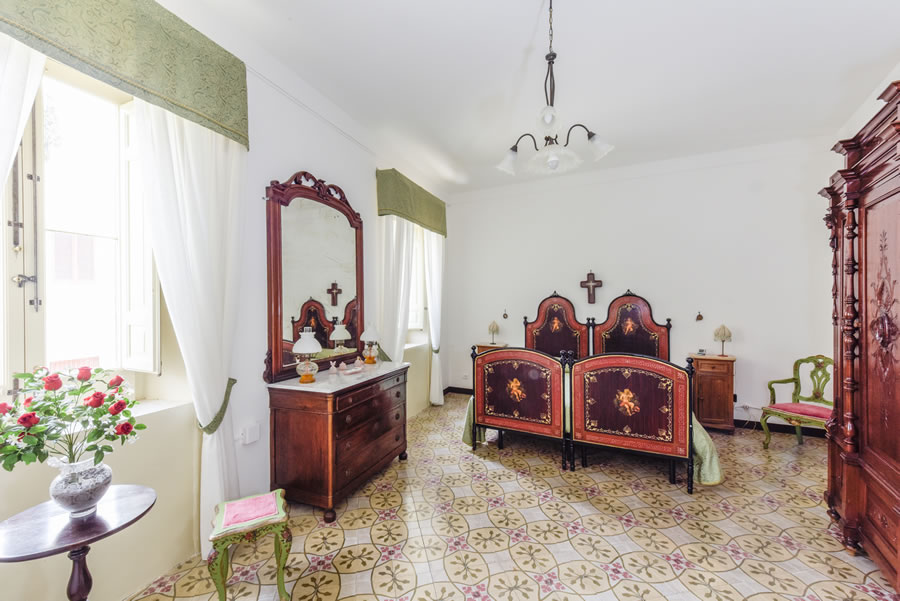 Villa master bedroom