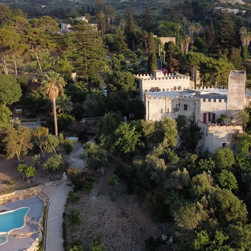 Villa con piscina a Trapani